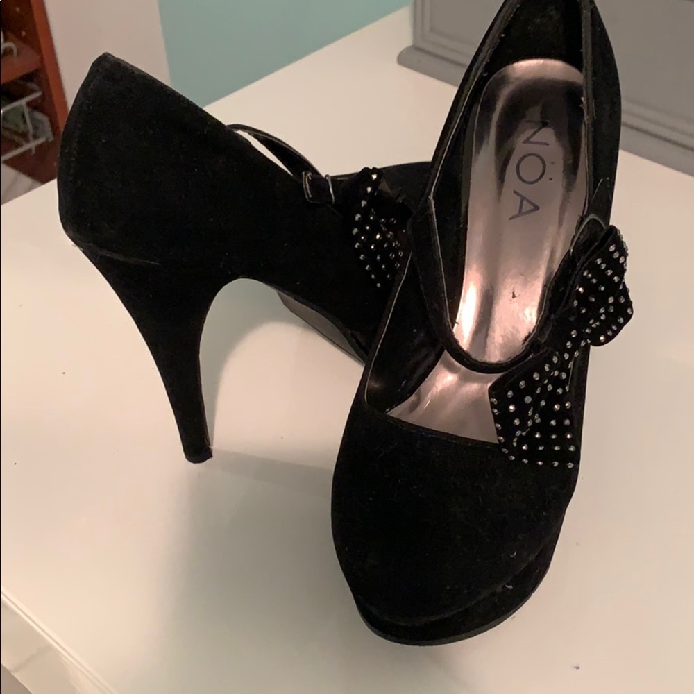 Black heels